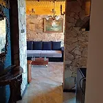 13 Apartment *