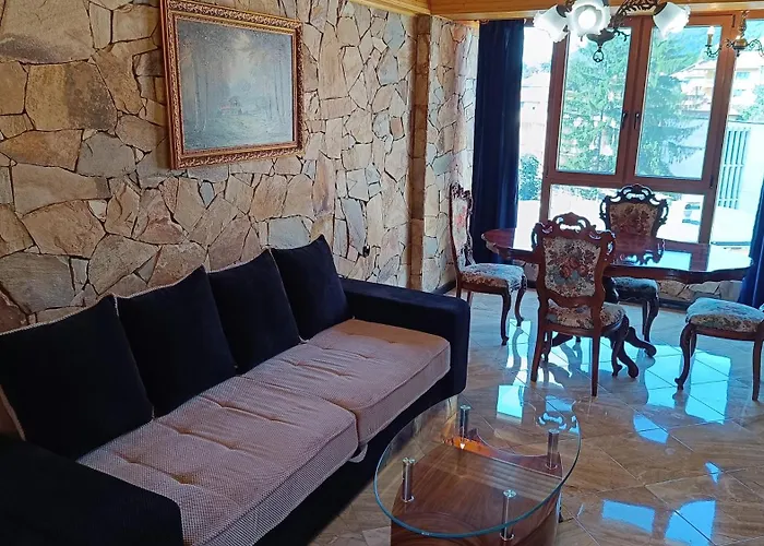 13 Апартаменты *